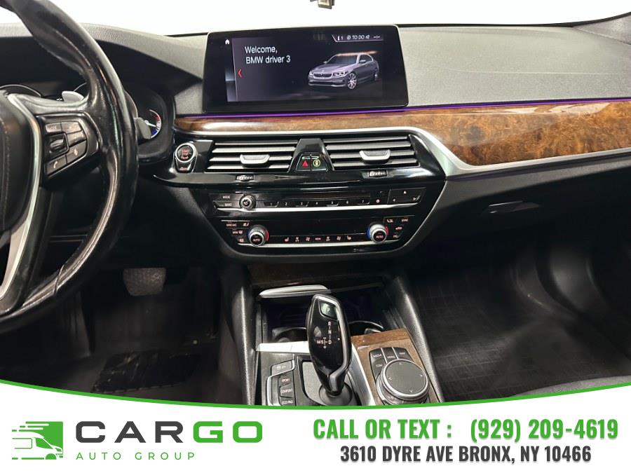 2019 BMW 5-Series 530i xDrive Sedan photo
