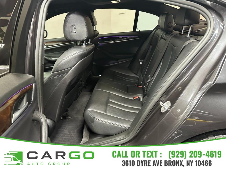 2019 BMW 5-Series 530i xDrive Sedan photo
