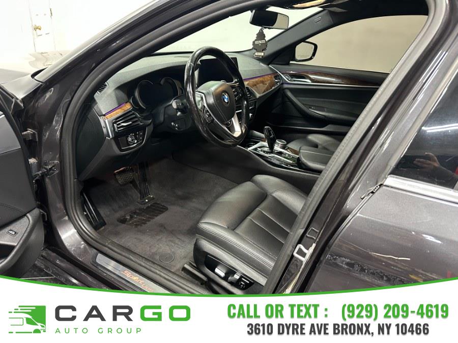 2019 BMW 5-Series 530i xDrive Sedan photo