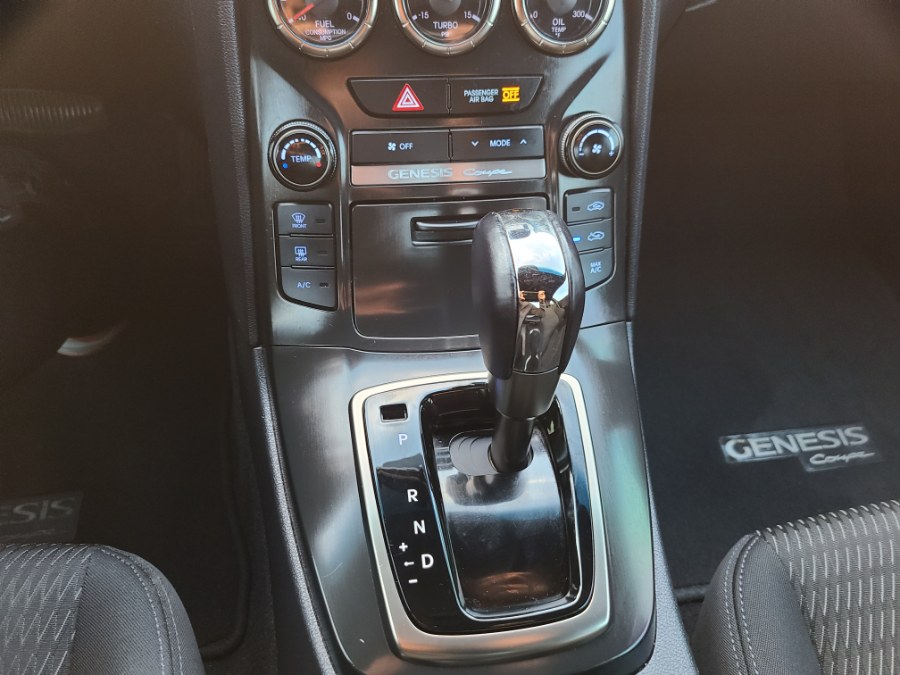 2013 Hyundai Genesis Coupe 2.0T photo