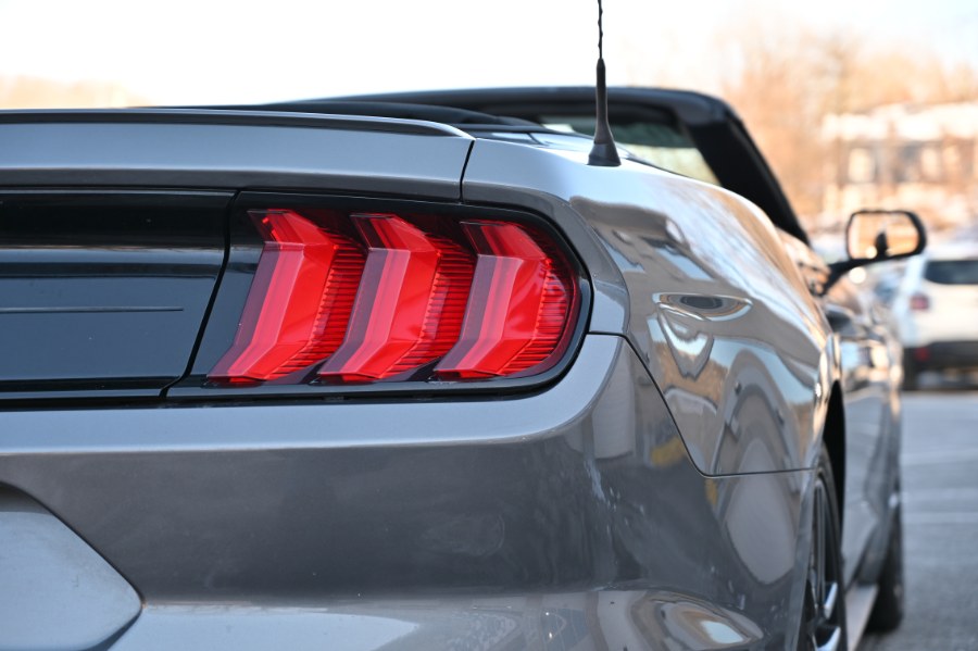 2022 Ford Mustang GT Premium Convertible photo