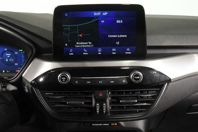 2021 Ford Escape Hybrid Titanium photo