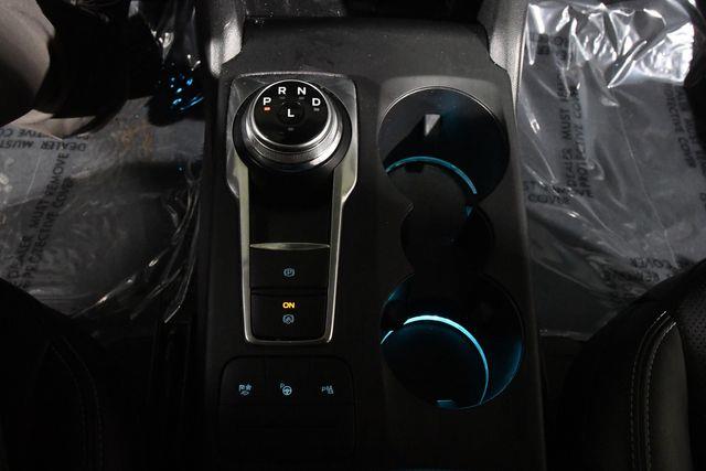 2021 Ford Escape Hybrid Titanium photo