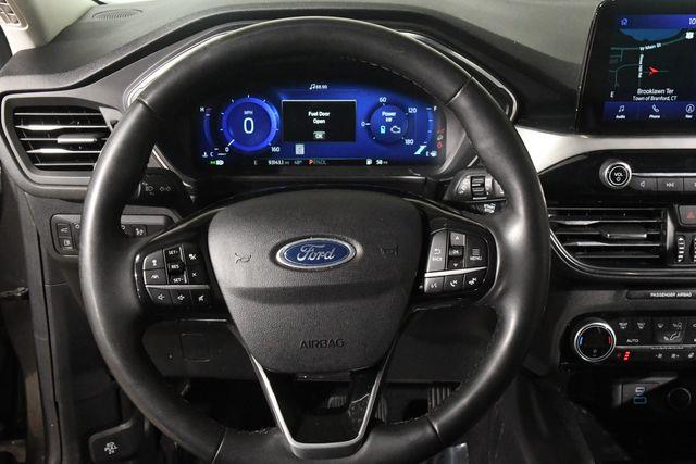 2021 Ford Escape Hybrid Titanium photo