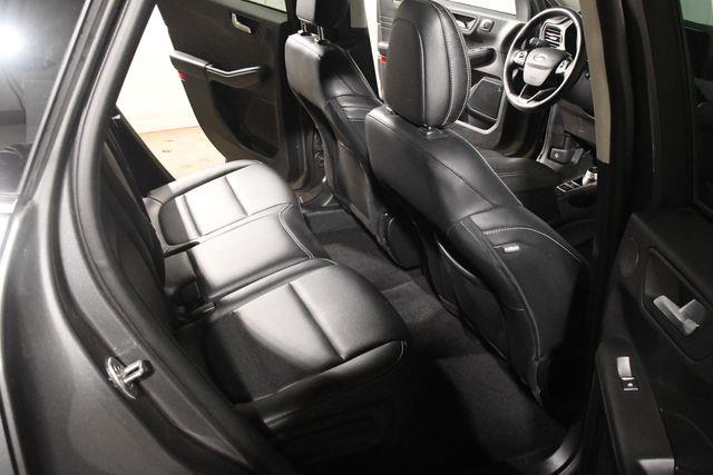 2021 Ford Escape Hybrid Titanium photo