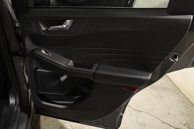 2021 Ford Escape Hybrid Titanium photo
