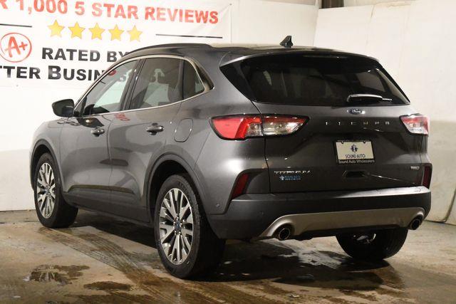 2021 Ford Escape Hybrid Titanium photo
