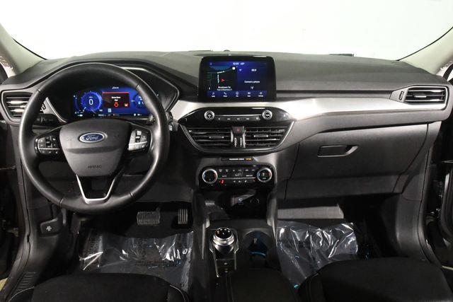 2021 Ford Escape Hybrid Titanium photo