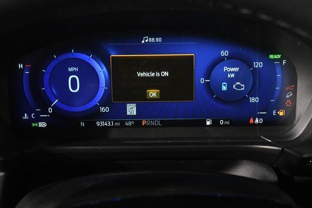 2021 Ford Escape Hybrid Titanium photo