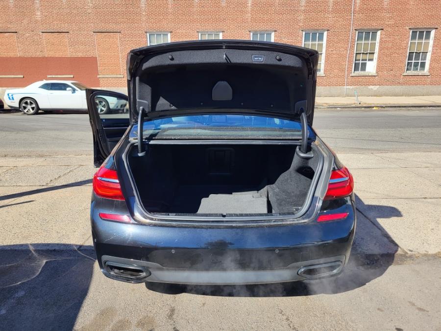 2016 BMW 7-Series 4dr Sdn 750i xDrive AWD photo