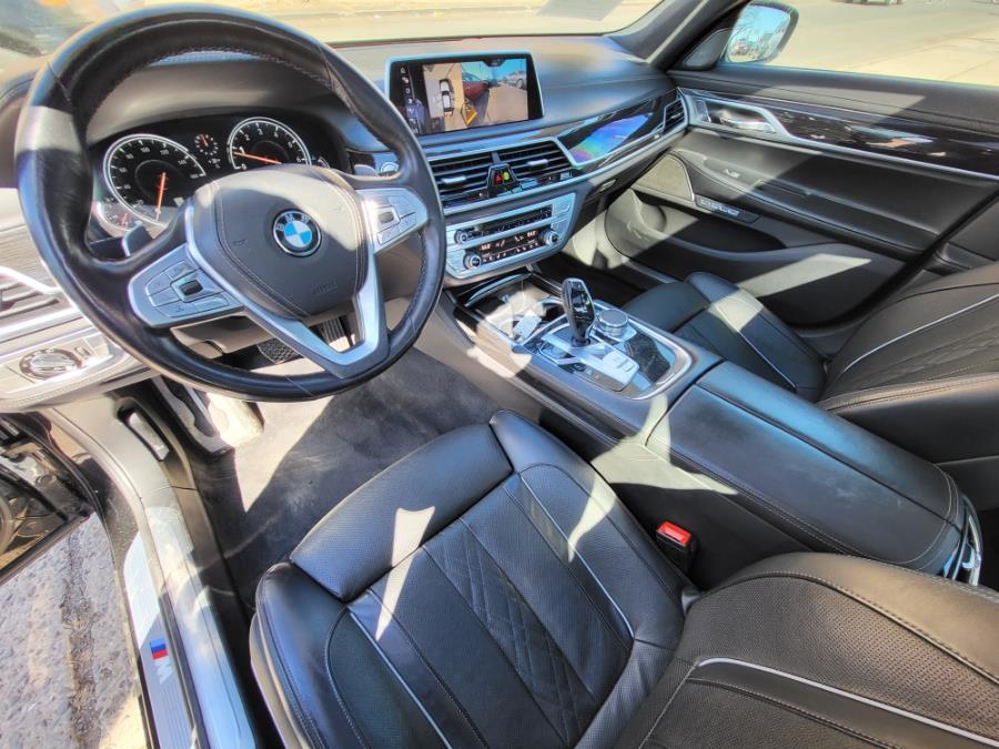 2016 BMW 7-Series 4dr Sdn 750i xDrive AWD photo