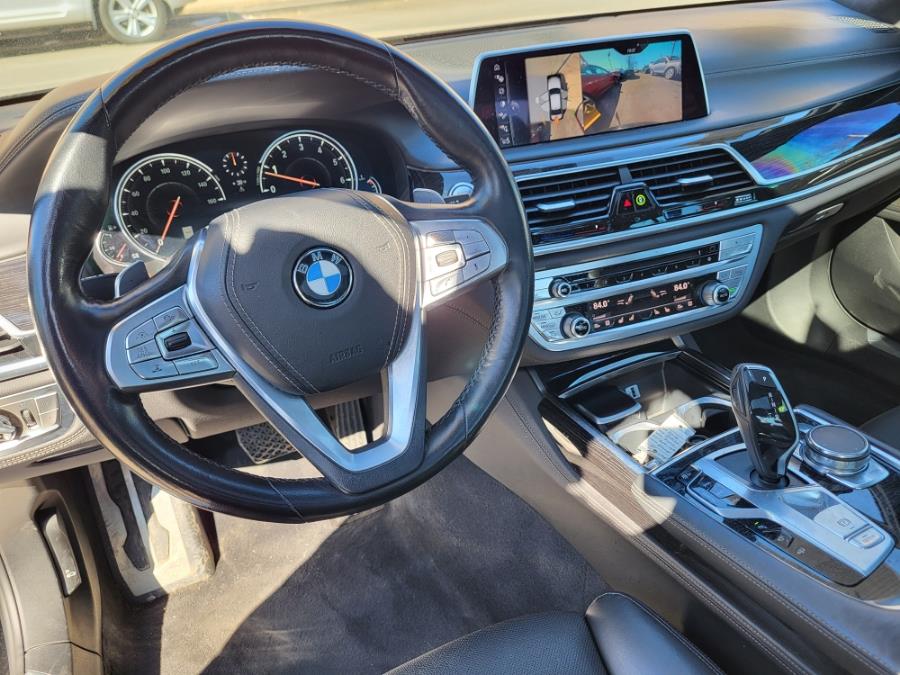 2016 BMW 7-Series 4dr Sdn 750i xDrive AWD photo