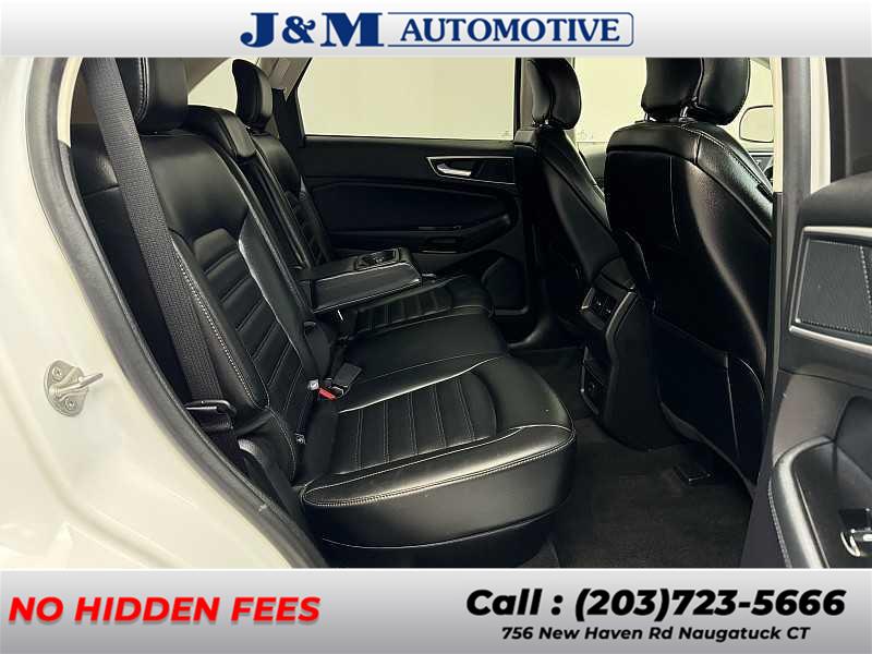 2019 Ford Edge SEL photo