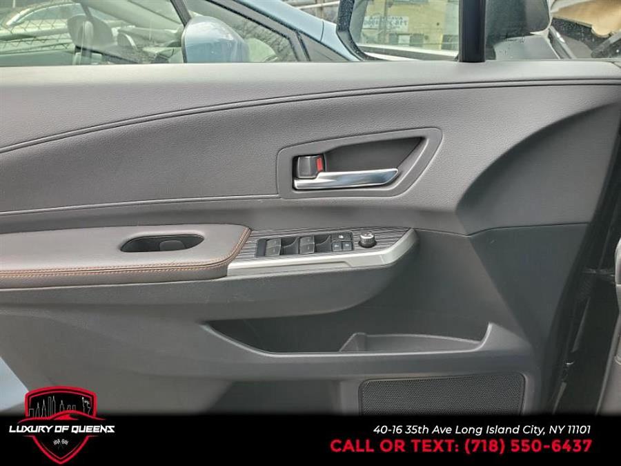 2022 Toyota Sienna XSE AWD 7-Passenger Natl photo