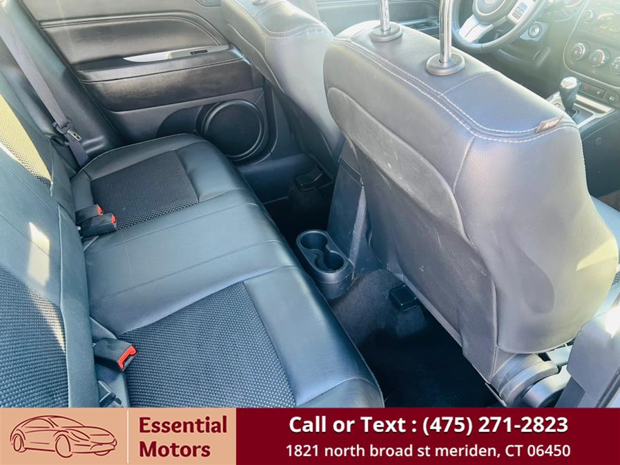 2015 Jeep Compass 4WD 4dr Latitude photo