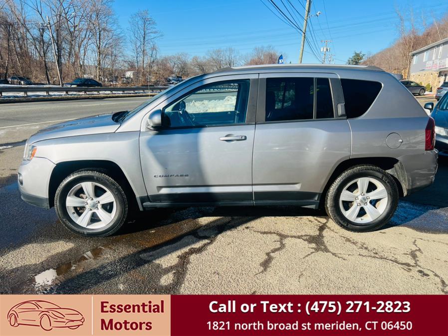 2015 Jeep Compass 4WD 4dr Latitude photo