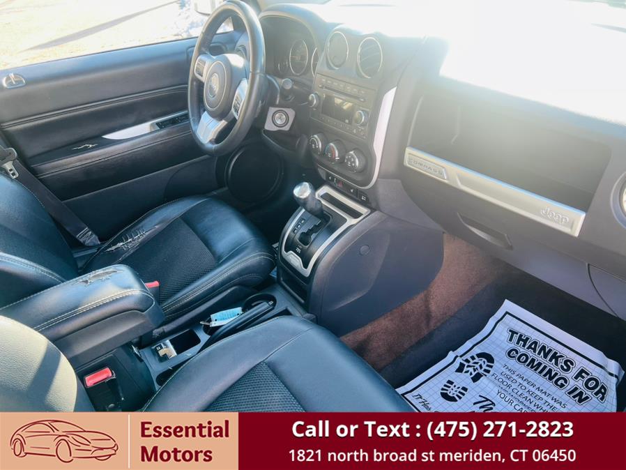 2015 Jeep Compass 4WD 4dr Latitude photo