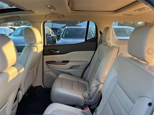 2019 GMC Acadia Denali photo