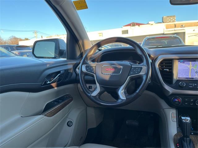 2019 GMC Acadia Denali photo