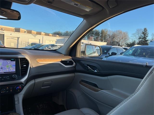 2019 GMC Acadia Denali photo
