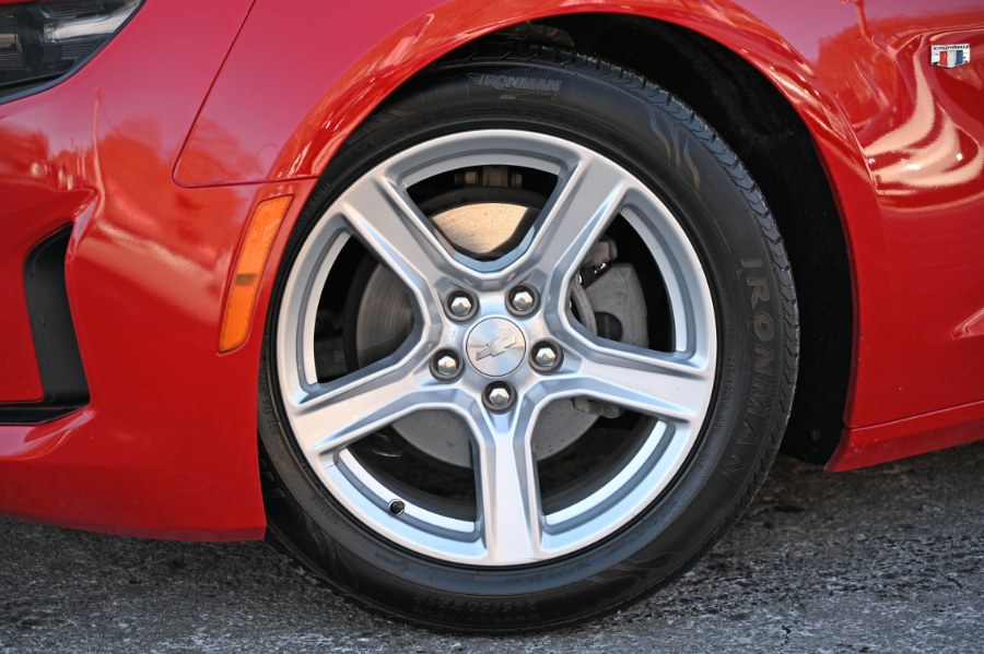 2023 Chevrolet Camaro 2dr Cpe 1LT photo