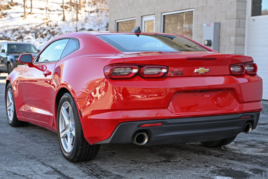 2023 Chevrolet Camaro 2dr Cpe 1LT photo