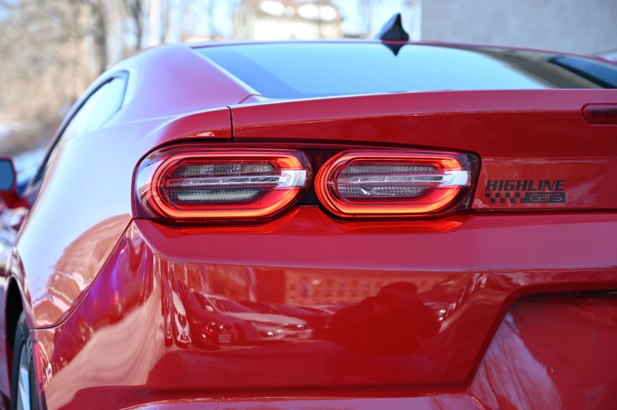 2023 Chevrolet Camaro 2dr Cpe 1LT photo