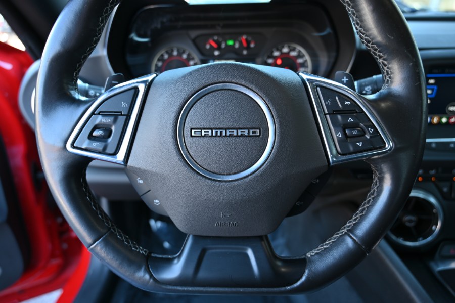 2023 Chevrolet Camaro 2dr Cpe 1LT photo