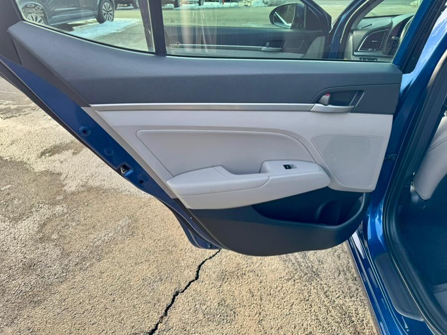 2017 Hyundai Elantra SE 2.0L Auto (Alabama) *Ltd Av photo