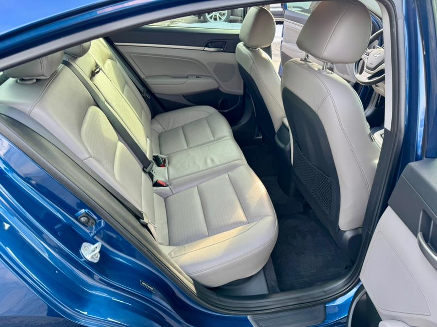 2017 Hyundai Elantra SE 2.0L Auto (Alabama) *Ltd Av photo