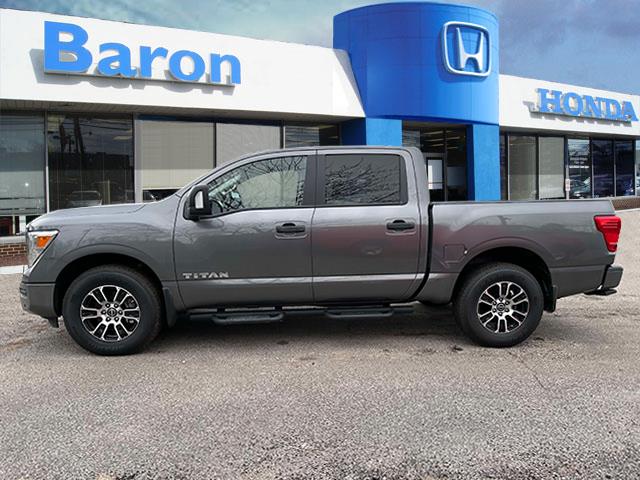 2023 Nissan Titan SV photo