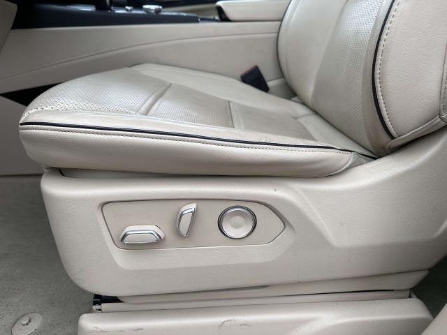 2023 Cadillac Escalade Premium Luxury photo