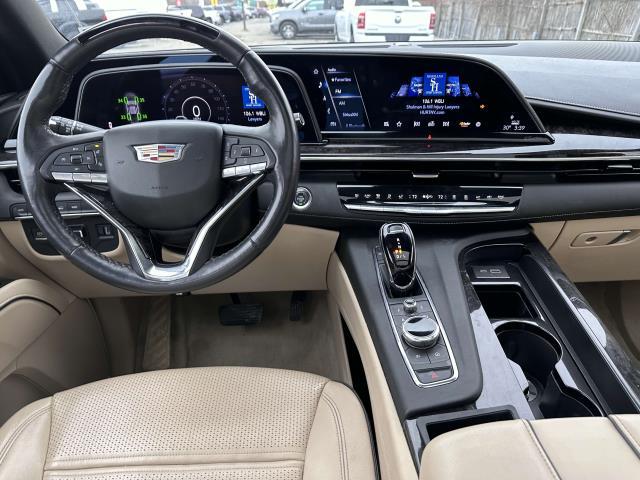 2023 Cadillac Escalade Premium Luxury photo