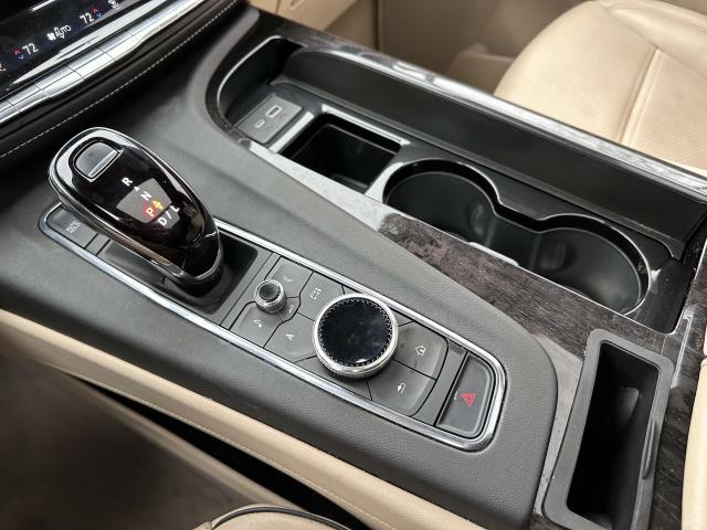 2023 Cadillac Escalade Premium Luxury photo