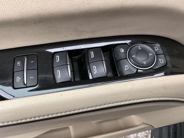 2023 Cadillac Escalade Premium Luxury photo