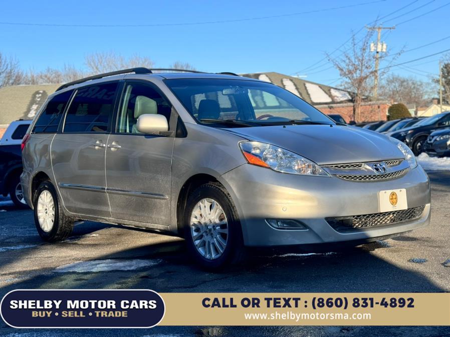 2009 Toyota Sienna XLE photo