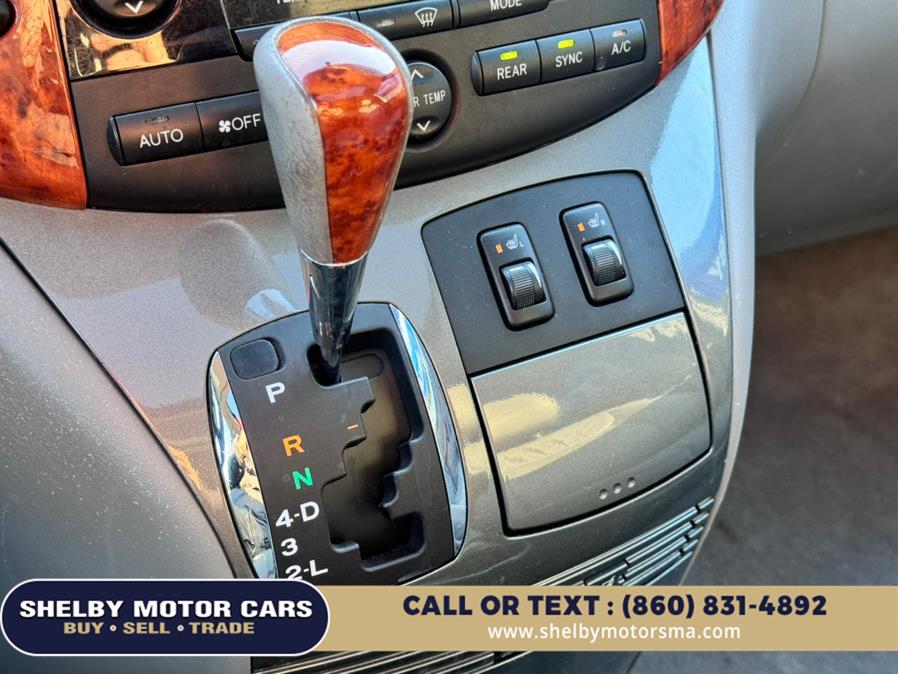 2009 Toyota Sienna XLE photo