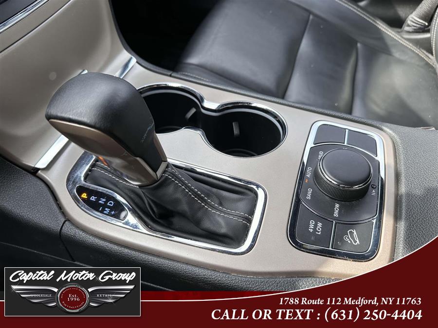 2017 Jeep Grand Cherokee Limited 4x4 photo