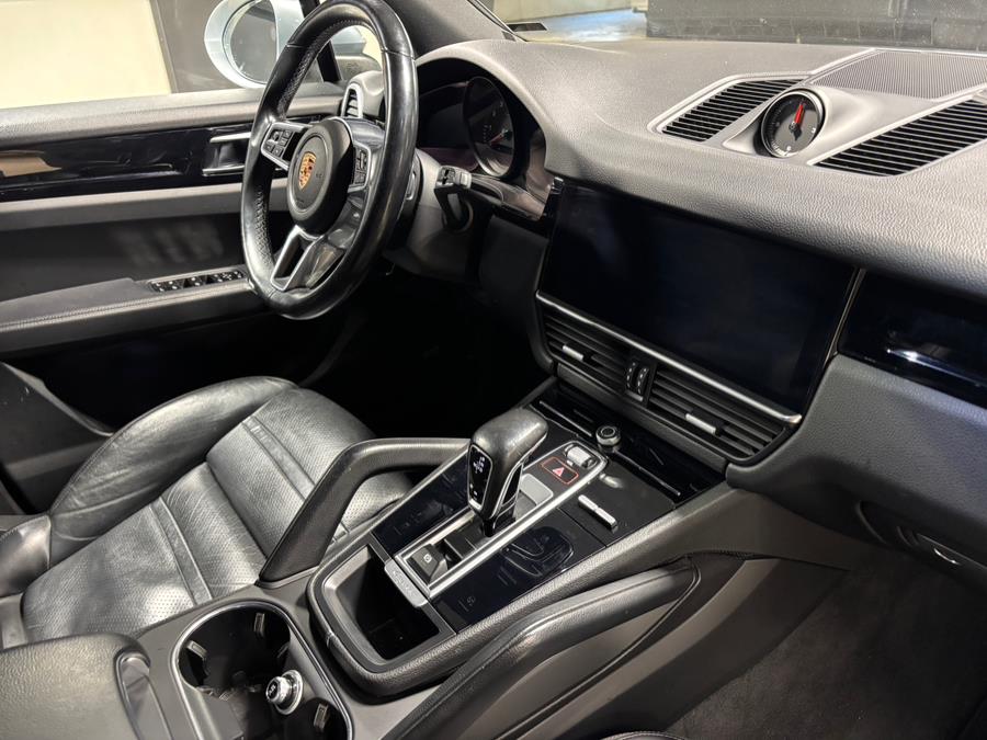 2020 Porsche Cayenne AWD photo