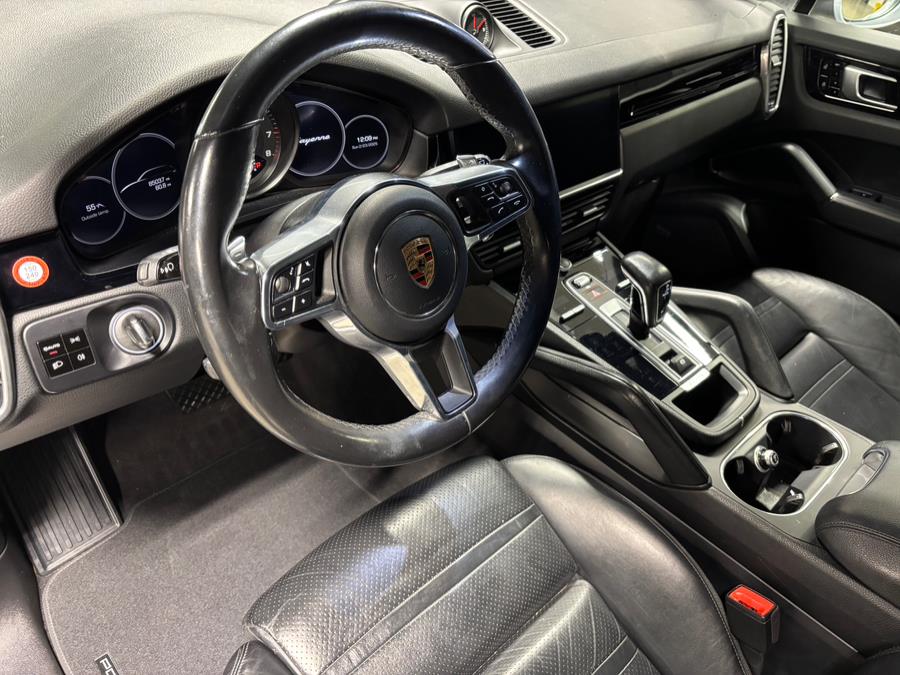 2020 Porsche Cayenne AWD photo