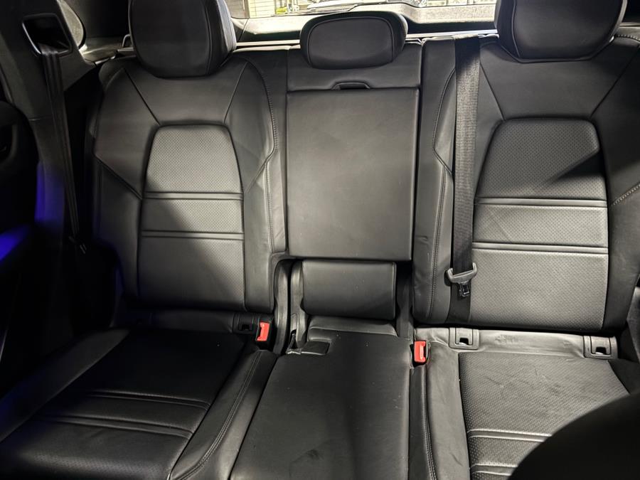 2020 Porsche Cayenne AWD photo