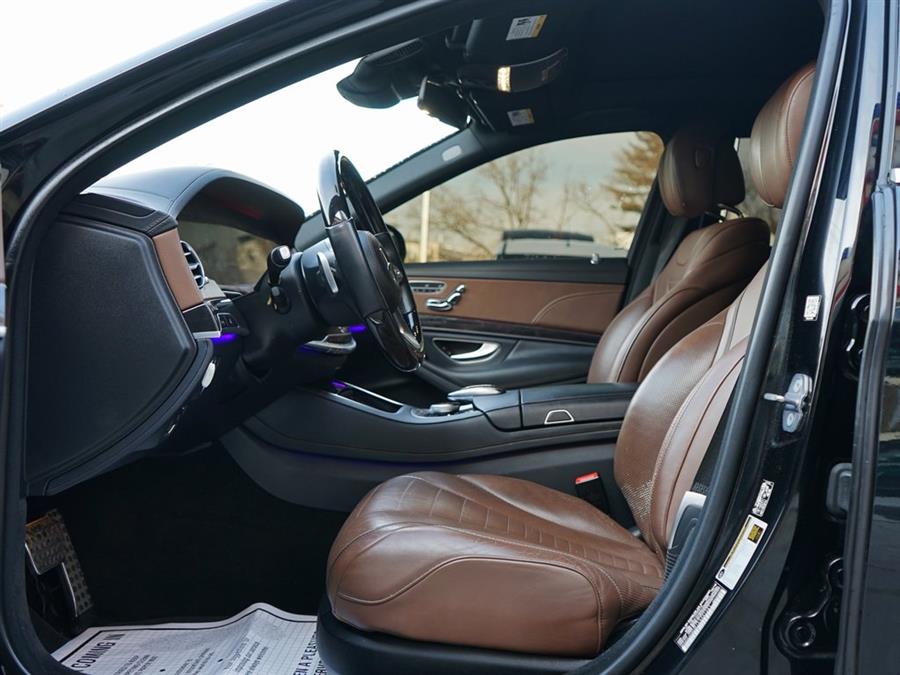 2019 Mercedes-Benz S-Class S 560 photo