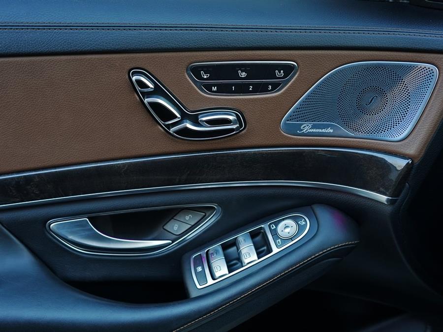 2019 Mercedes-Benz S-Class S 560 photo