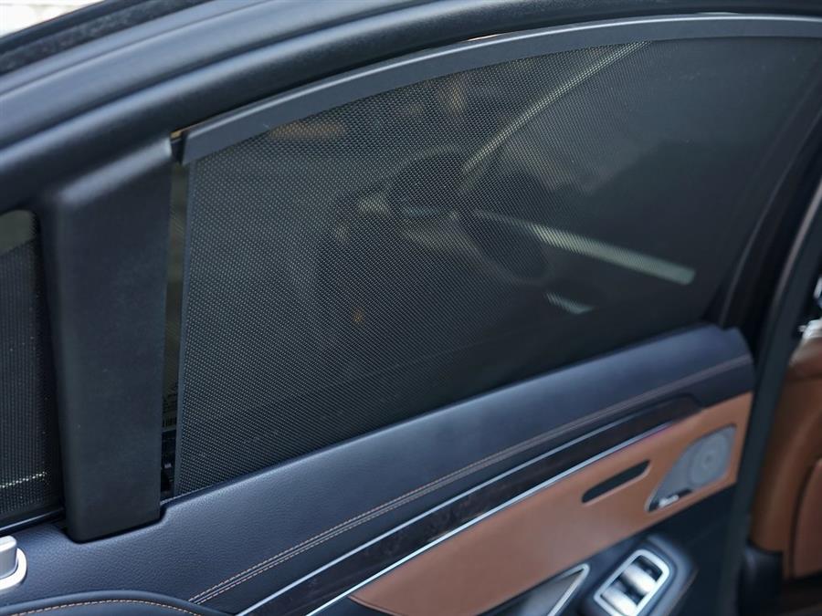 2019 Mercedes-Benz S-Class S 560 photo