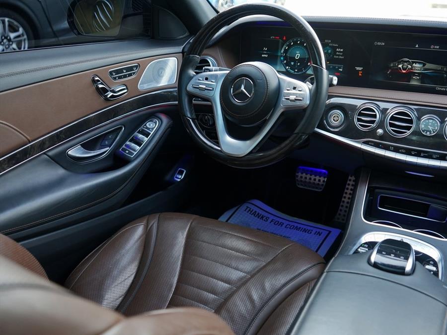 2019 Mercedes-Benz S-Class S 560 photo