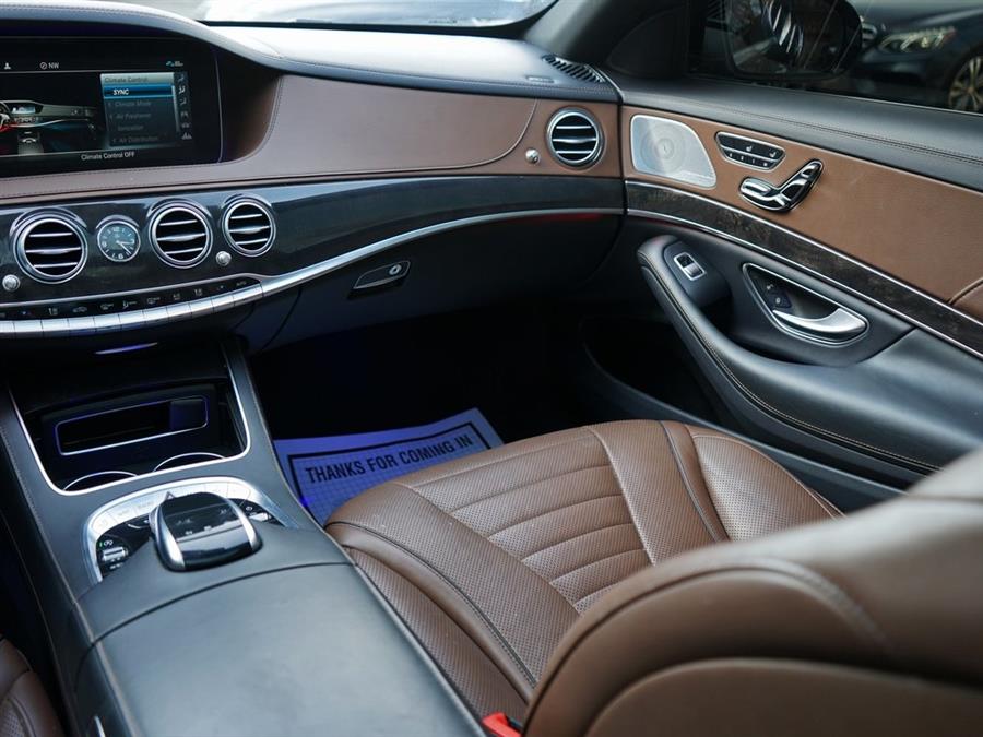 2019 Mercedes-Benz S-Class S 560 photo