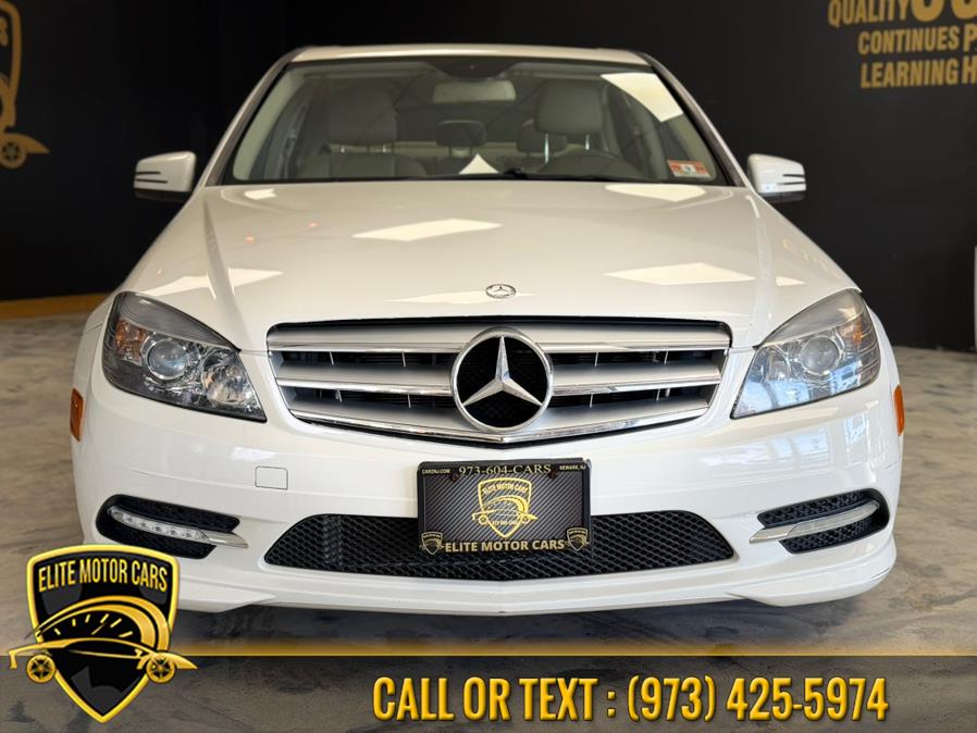 2011 Mercedes-Benz C-Class C300 4MATIC Luxury photo