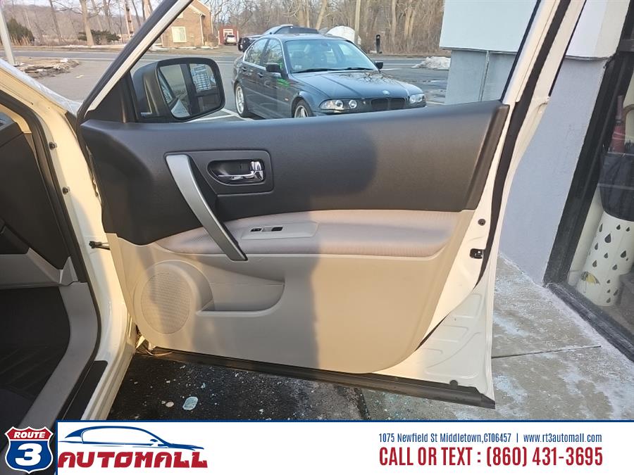 2015 Nissan Rogue Select AWD 4dr S photo