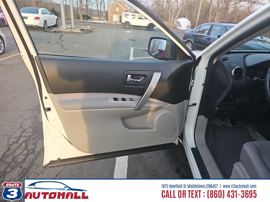 2015 Nissan Rogue Select AWD 4dr S photo
