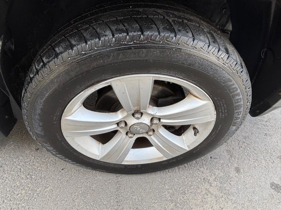 2012 Jeep Compass Sport photo